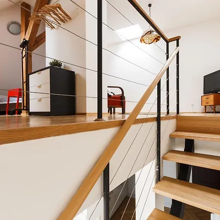 Luxurious Loft At Zizkov * 布拉格